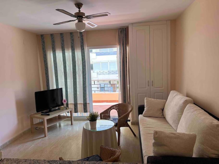 Magnifico Apartamento En La Carihuela, Torremolino Τορρεμολίνος Εξωτερικό φωτογραφία